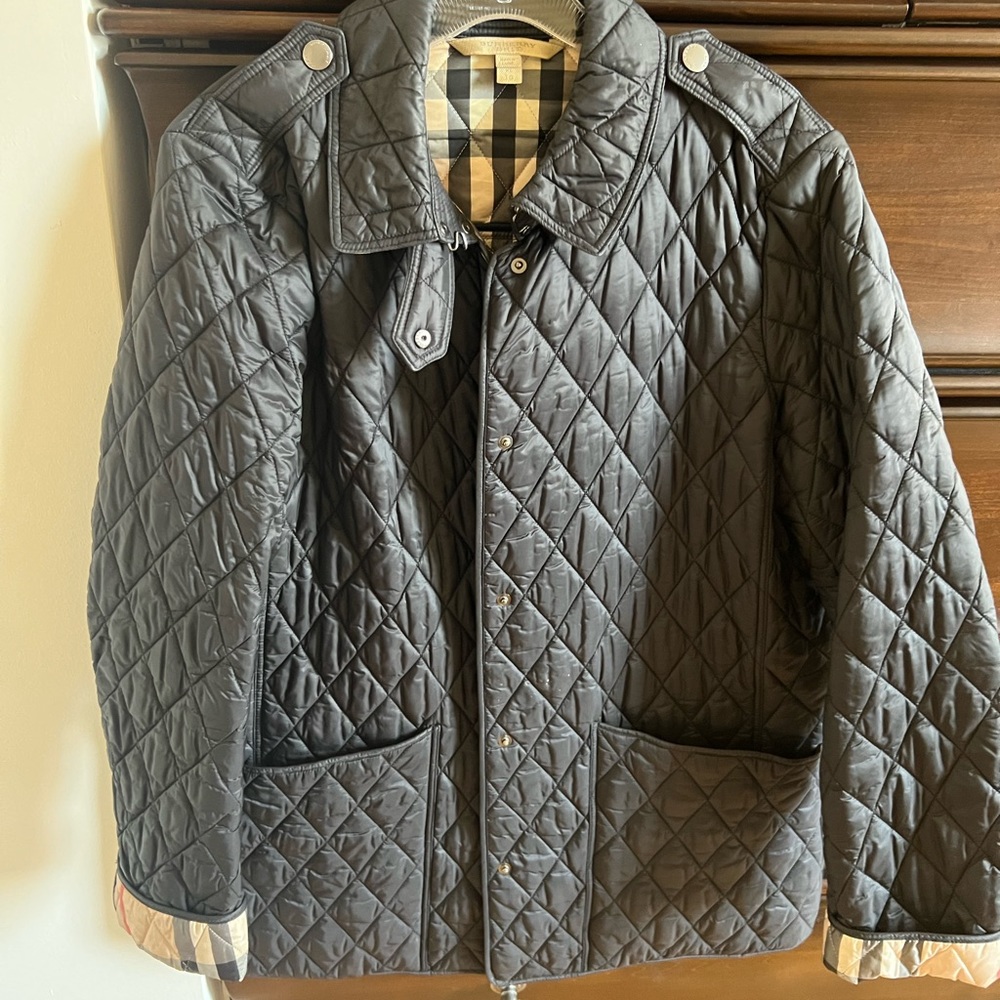 Burberry puffer coat